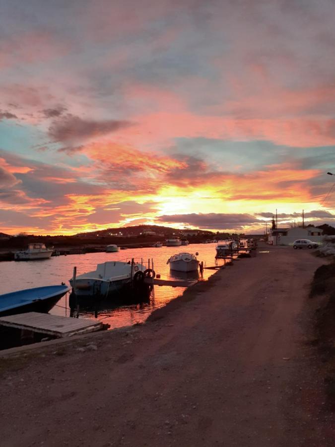 La Petite Maison Au Bord Du Canal T2 - 3Etoiles - Frontignan ภายนอก รูปภาพ